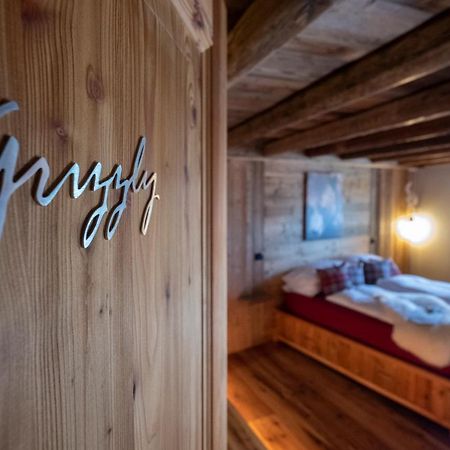 Bed and Breakfast Grizzly Haus & Frosch Restaurant - Teritoria Варена Экстерьер фото